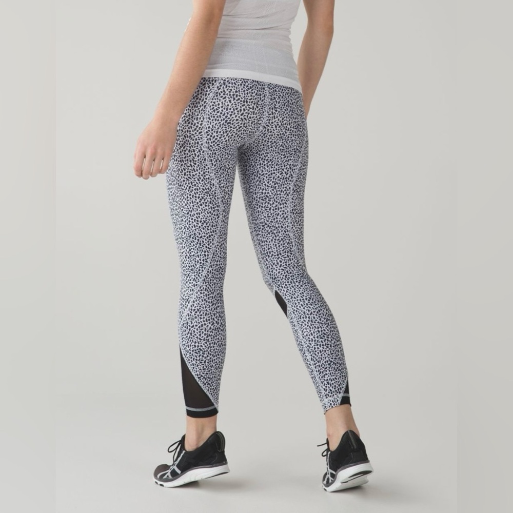 lululemon Inspire Tight II